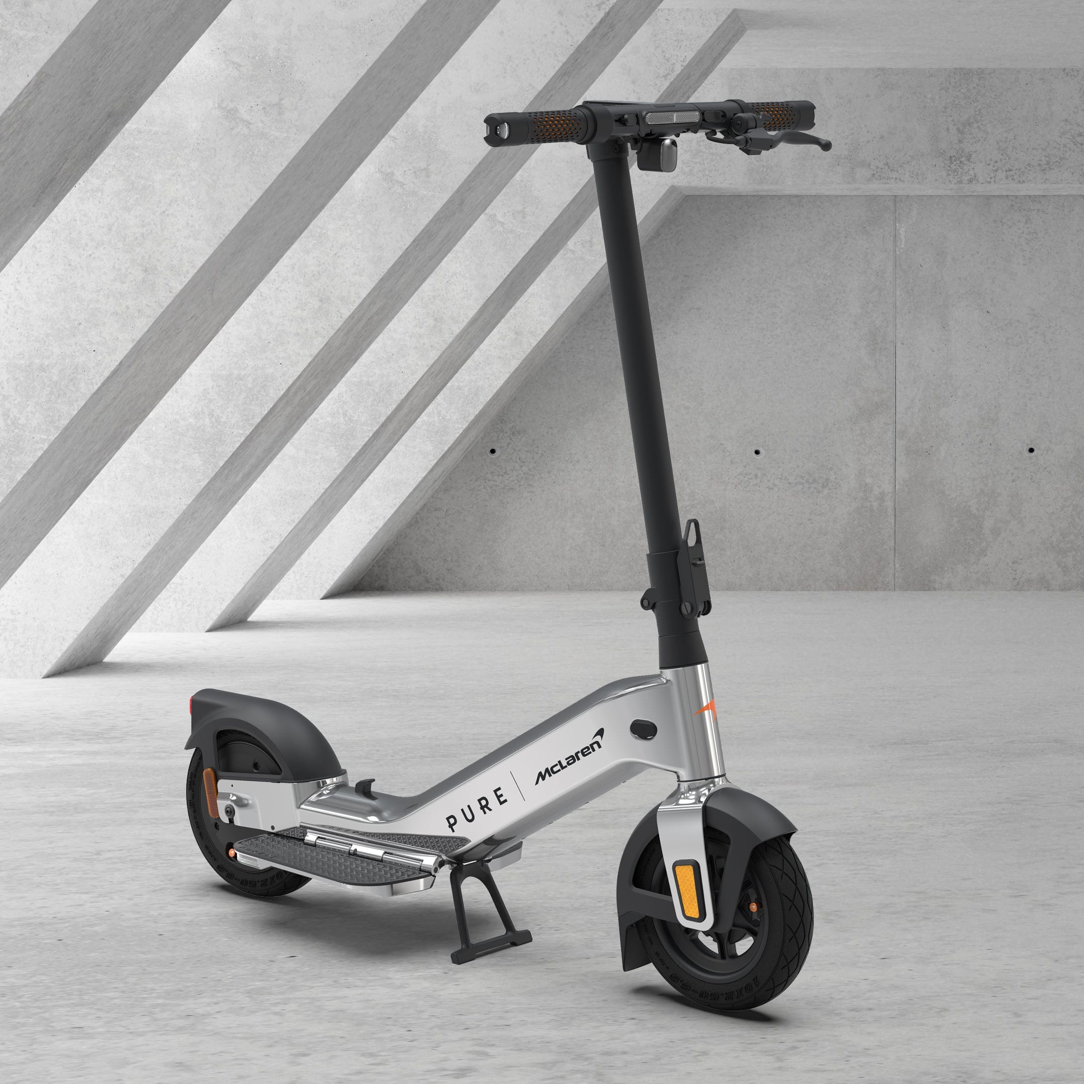 Pure Electric Pure x McLaren Chrome monopattino elettrico ricondizionato
