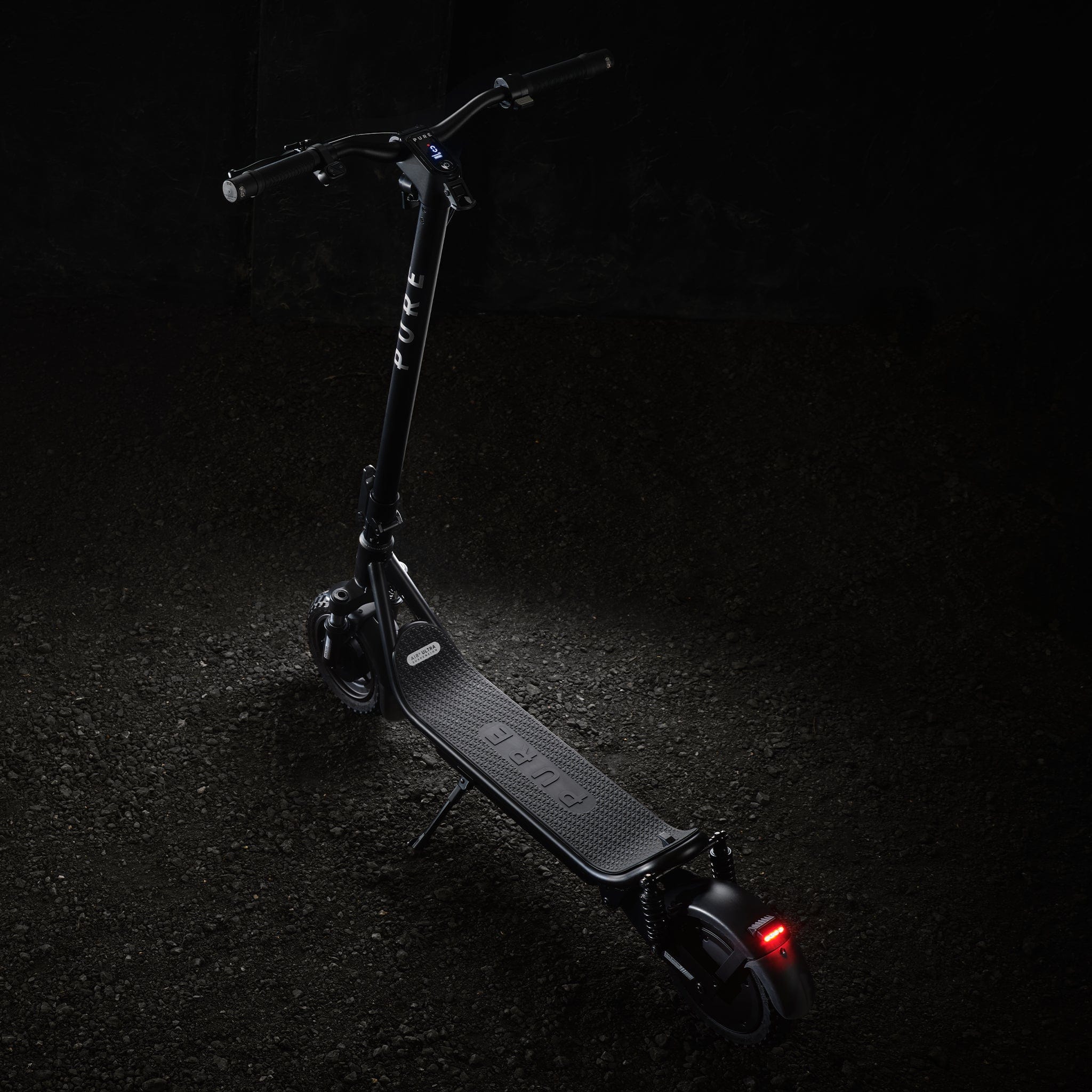 Pure Air 5 Ultra monopattino elettrico ricondizionato Black sospensioni