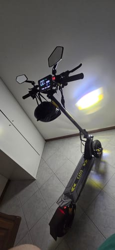 OOTD T08 Monopattino Elettrico Nero-Giallo Pieghevole