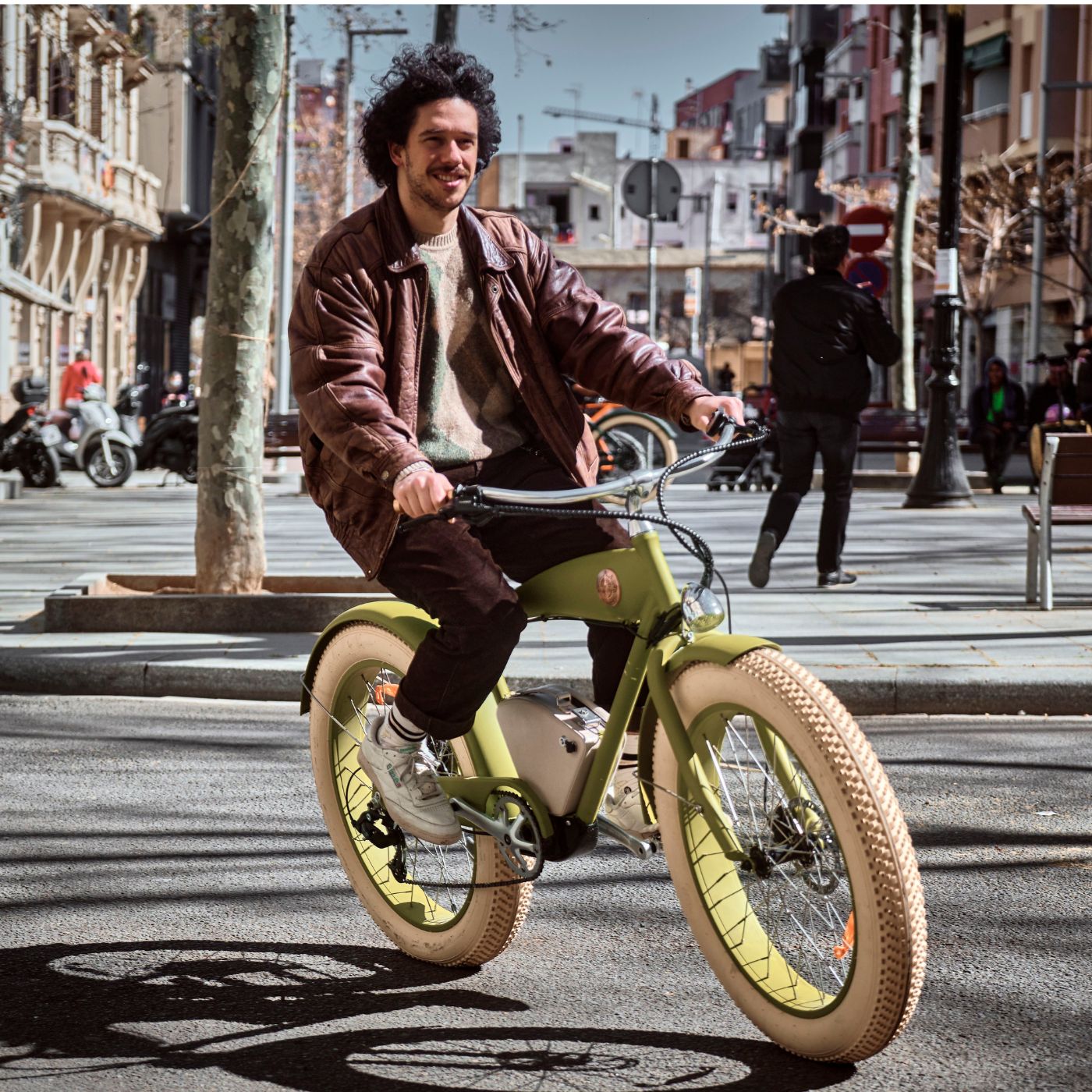 Rayvolt Beachin bici elettrica cruiser fat tire spiaggia