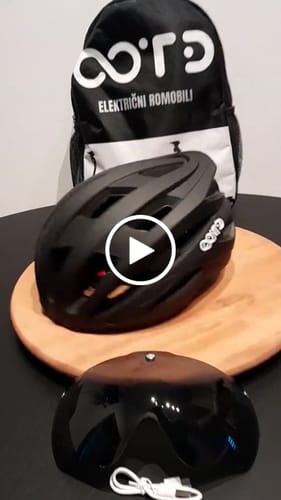 OOTD Helmet casco monopattino bianco protezione urbana