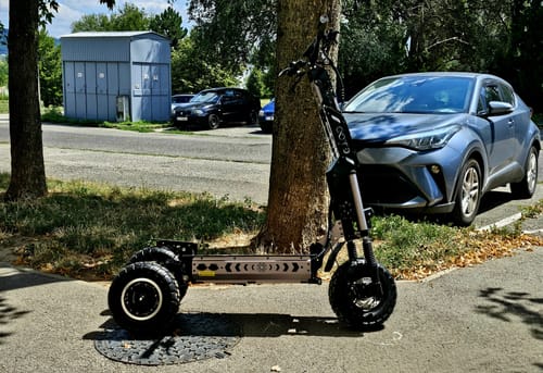 OOTD T30 Monopattino Elettrico Urbano con Sella