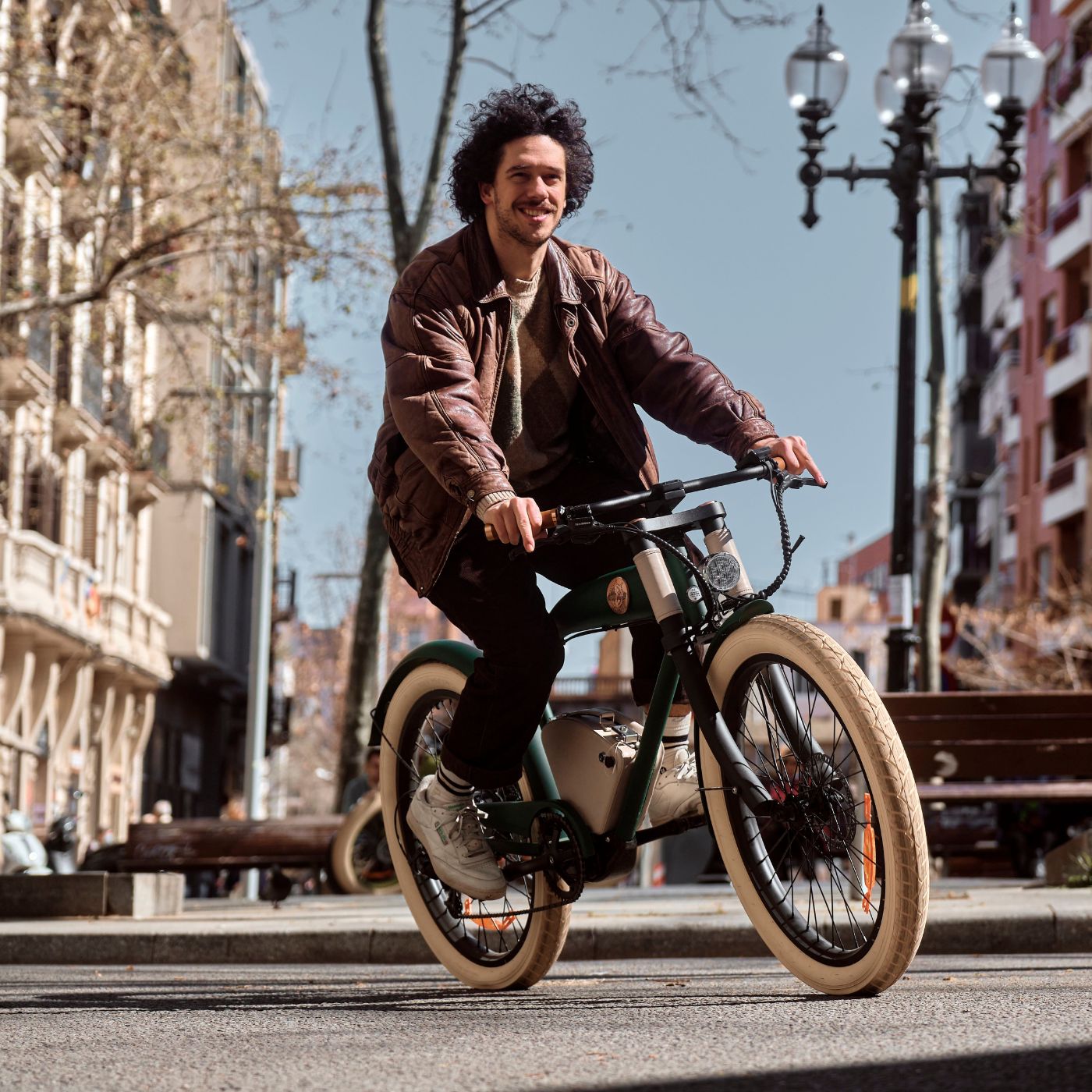 Rayvolt Clubman bici elettrica urbana stile vintage