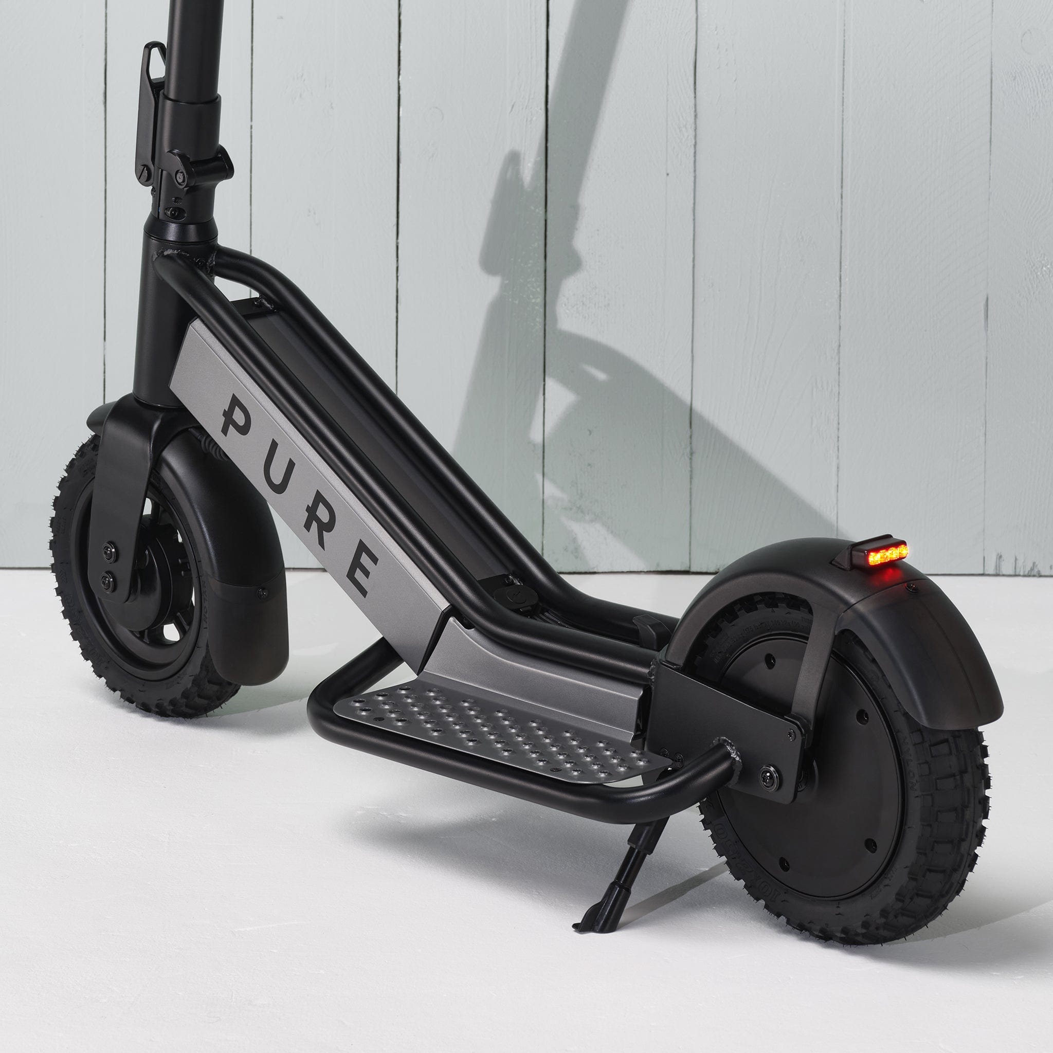 Pure Electric Escape Pro+ monopattino elettrico ricondizionato