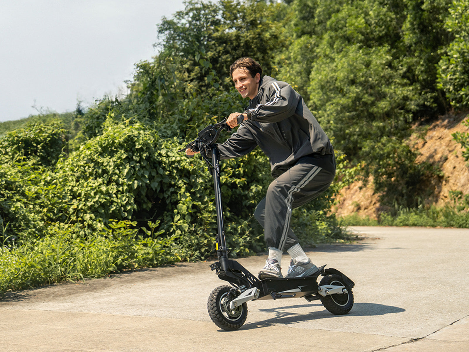 OOTD T10 monopattino elettrico 13.5Ah nero-grigio urbano