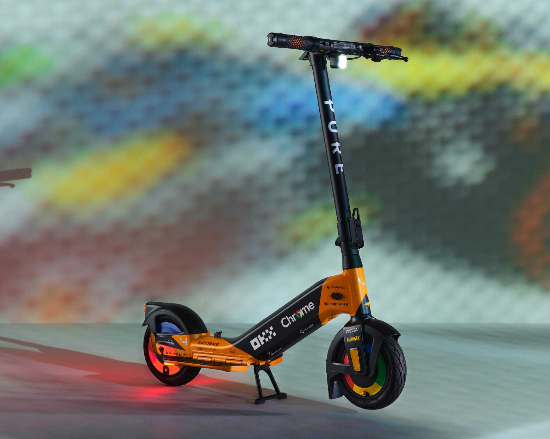 Pure x McLaren MCL38 monopattino elettrico MCL-38 autonomia 50 km