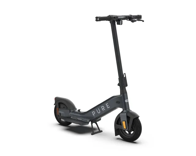 Pure Advance monopattino elettrico nero uso urbano