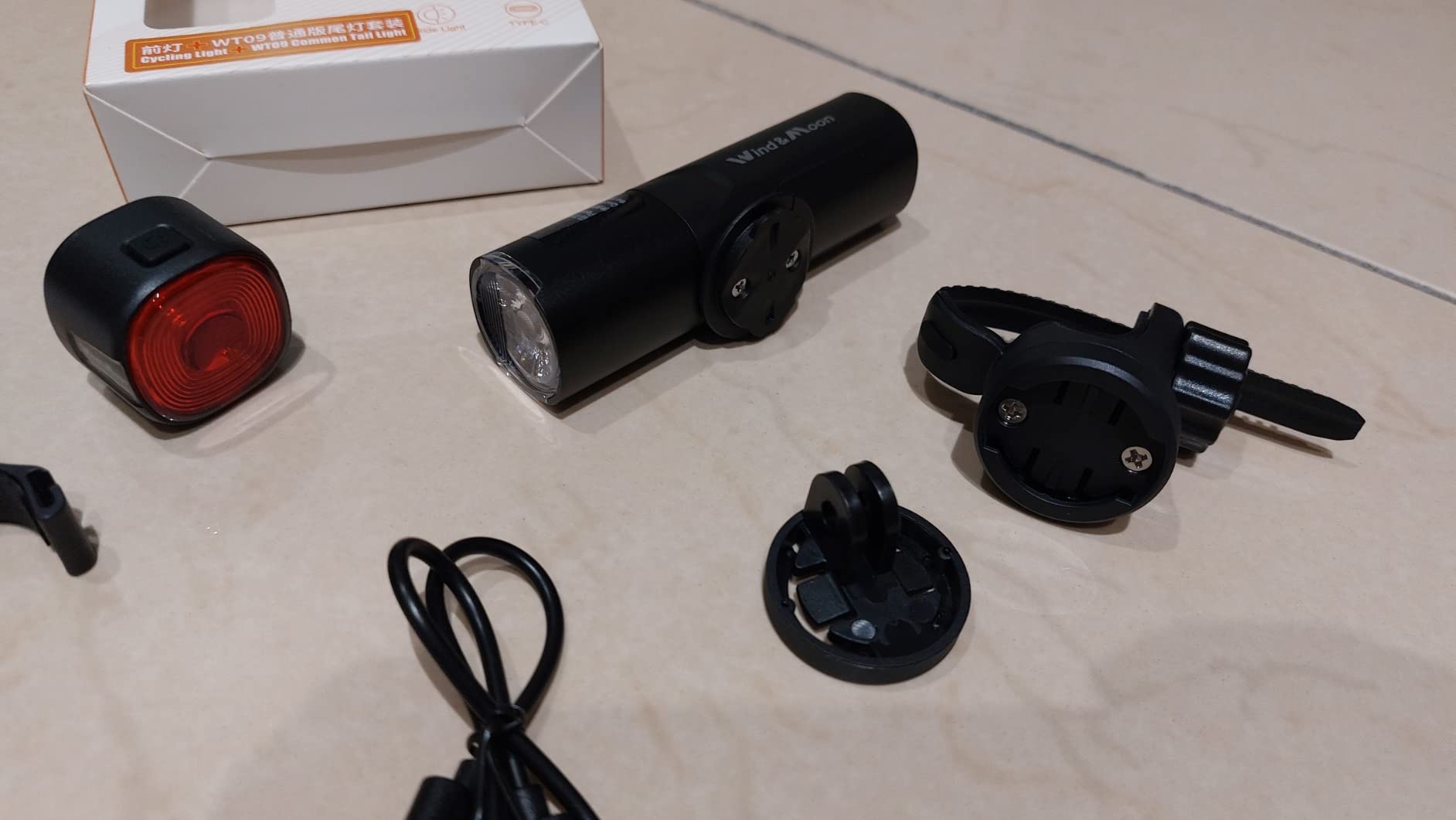 Wind&Moon Combined Lamp 400LM set luci bici USB 6 modalità