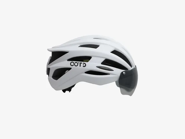 OOTD Helmet casco monopattino bianco protezione urbana
